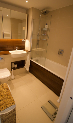 Bathroom 3, Surrey Quays Apartment, London