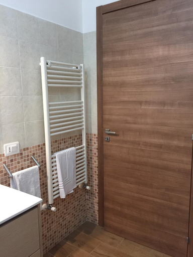 Bathroom 2, Sale e Vele Apartments, Trapani