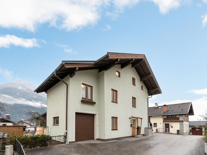 Primary image, Holiday Home in Lengdorf Near Ski Slopes, Zell am See