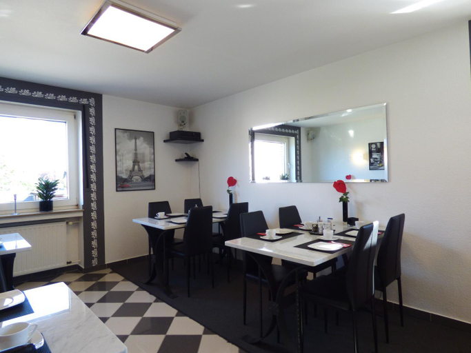 Others 4, Hotel Alt Buttgen, Rhein-Kreis Neuss