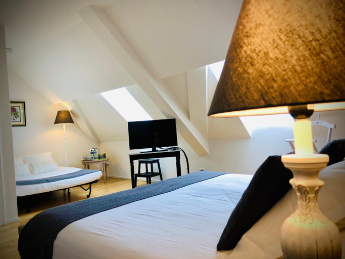 Bedroom 6