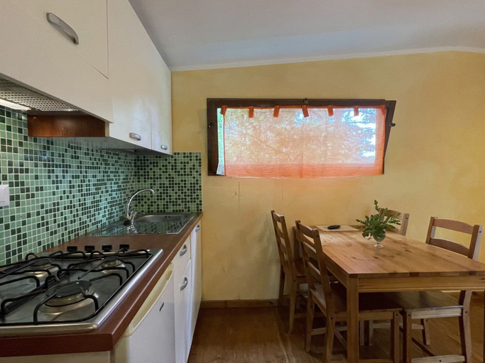 Others 2, Welcoming Mobile Home in Toscana With Garden, Arezzo
