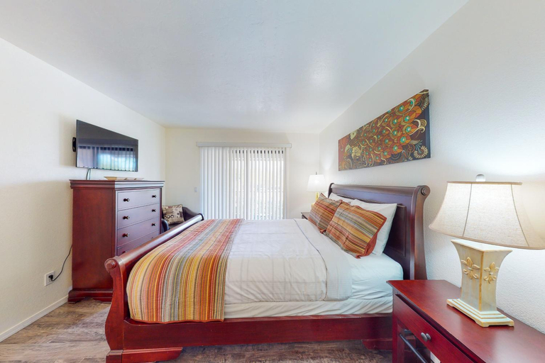 Bedroom 3, Garnet Getaway, Pima
