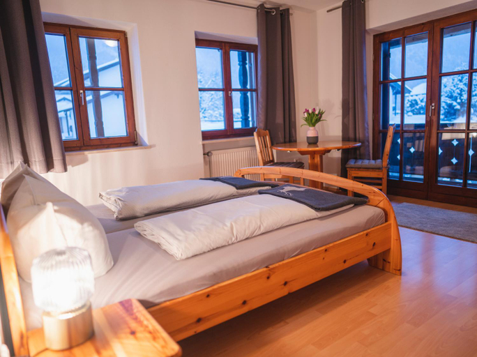 Others 5, Ferienwohnungen Ebensperger - Chiemgau Karte, Traunstein
