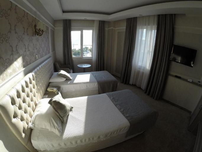 Bedroom 2, Deniz Otel, Kadıköy