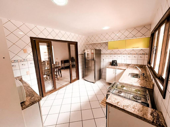 Dining Room 15