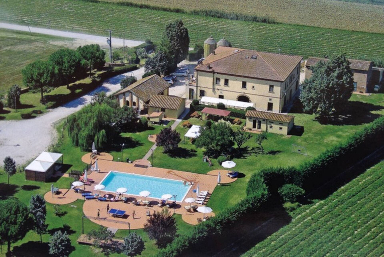Exterior & Views 2, Case Vacanze I Chiari, Siena