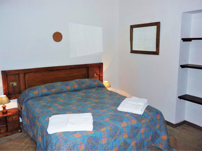 Bedroom 4, Apartment in Umbria with shared pool, Perugia