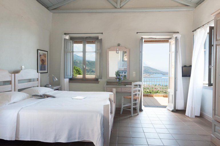 Others 3, Notos Hotel Kardamili, Peloponnese