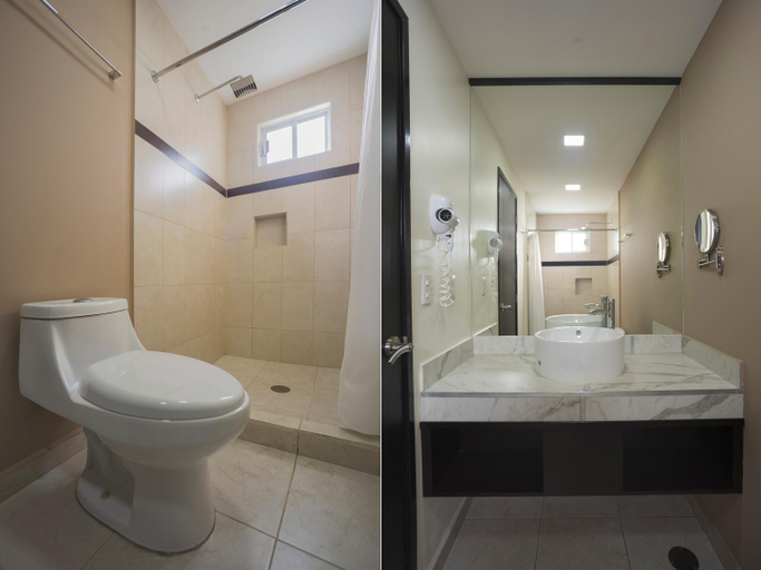 Bathroom 4, Smart Hotel Monterrey, Monterrey
