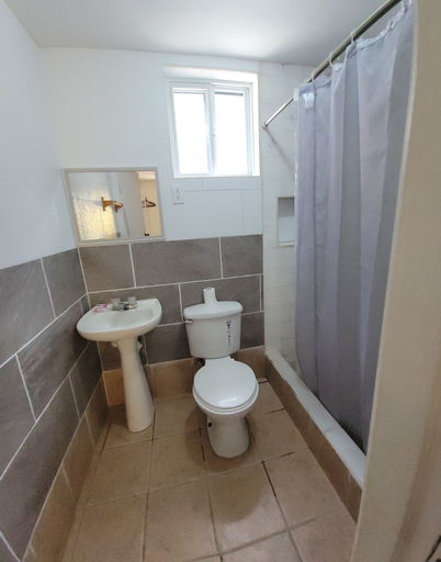 Bathroom 3, Belize Sea Reef Inn