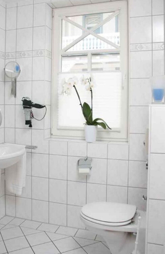Bathroom 3, Sandpiper in Haus Strandburg Binz, Vorpommern-Rügen