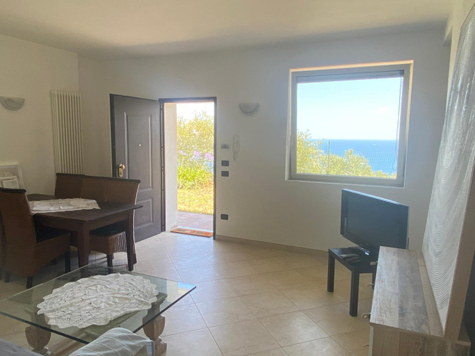 Others 4, Ligurien Marina dˋAndora Ferienwohnung 100qm mit Meerblick, Imperia
