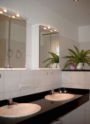 Bathroom 4, Seeperle Modern Retreat, Cuxhaven