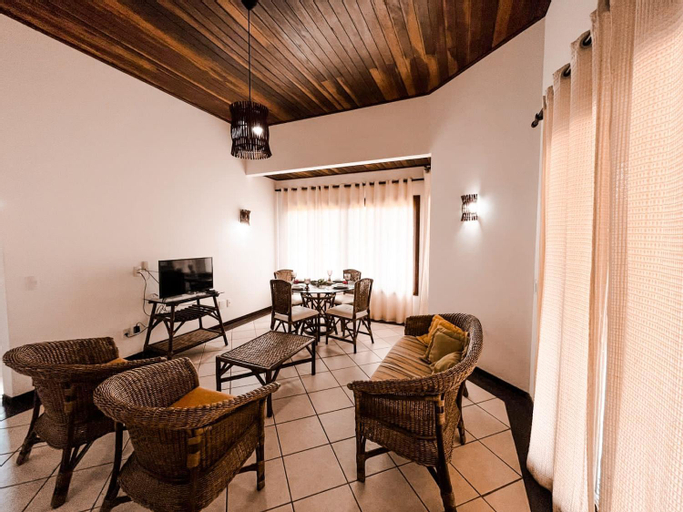 Dining Room 10