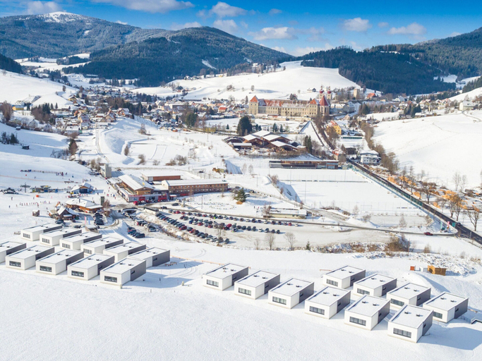 Others 3, Pleasant chalet on the ski slopes, Murau