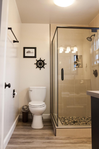 Bathroom 5, The Landing At Morro Bay, San Luis Obispo