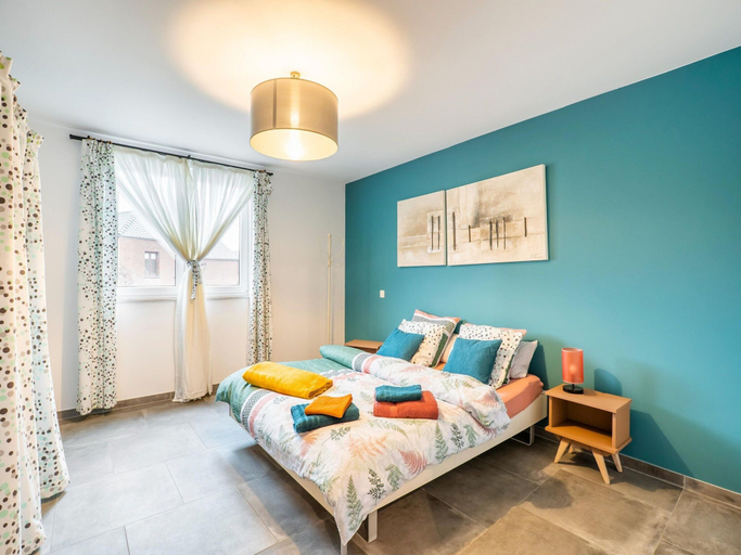 Room 4, Holiday Home in Wallonie With Garden, Namur