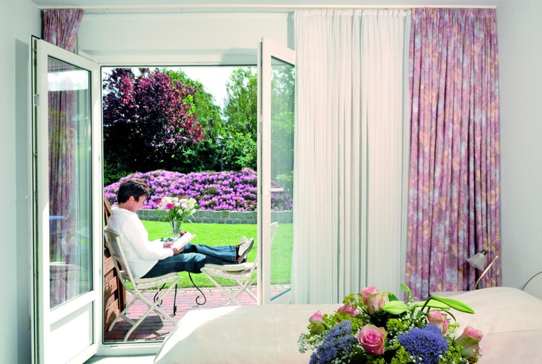Bedroom 2, Hotel garni Haus am Meer, Wittmund