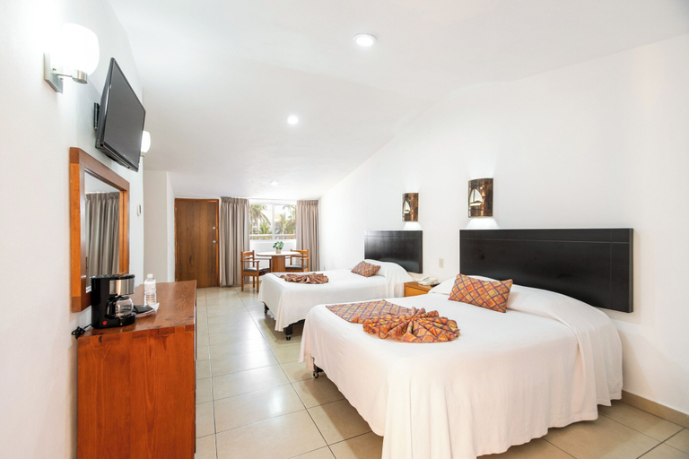 Bedroom 3, Costa De Oro Beach Hotel, Mazatlán