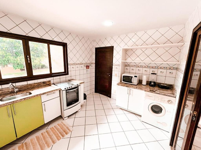 Dining Room 13