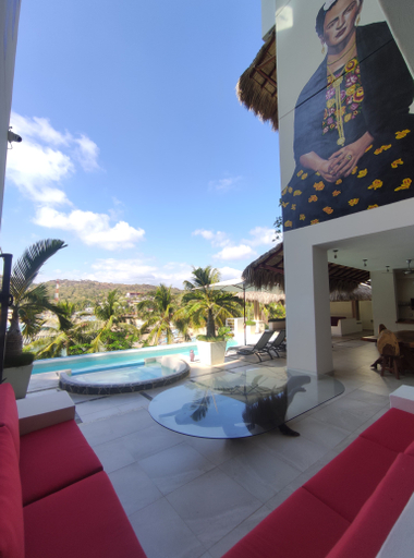 Sport & Beauty 3, Hotel Casa Justina, Dist. Pochutla