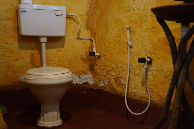 Bathroom 3, Saraya - Bed and Breakfast, North Goa