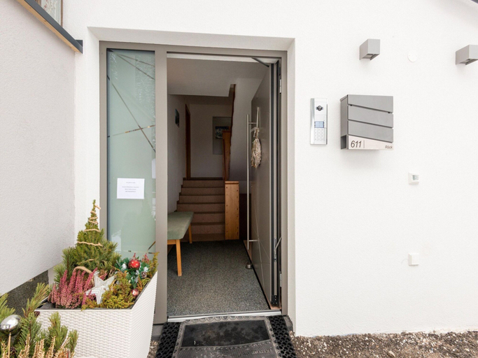 Others 2, Large Apartment With a Large Balcony in Kappl, Landeck
