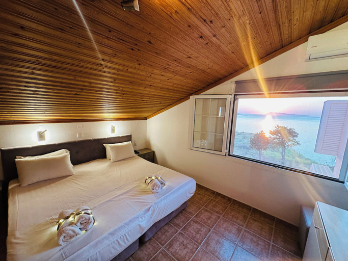 Bedroom 3, Nikos Apartments, Ionian Islands