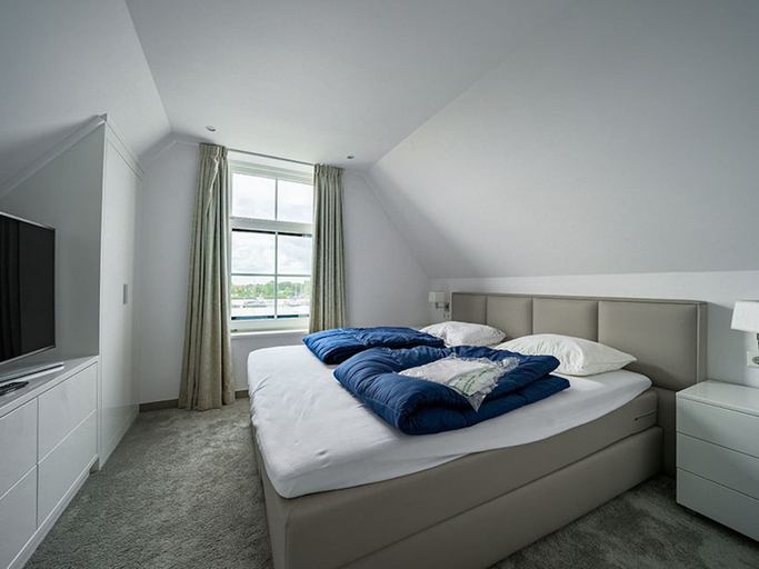 Room 5, Luxury Apartment in a Holiday Park Near Amsterdam, Waterland