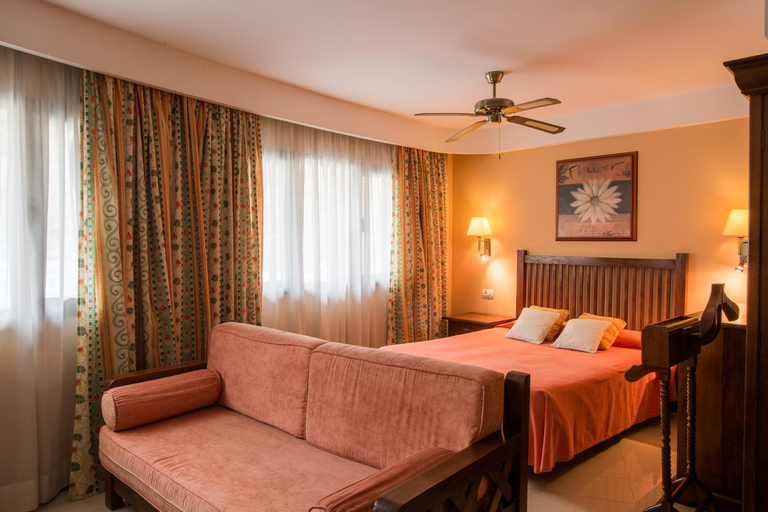 Bedroom 2, Aparthotel El Galeon, Santa Cruz de Tenerife