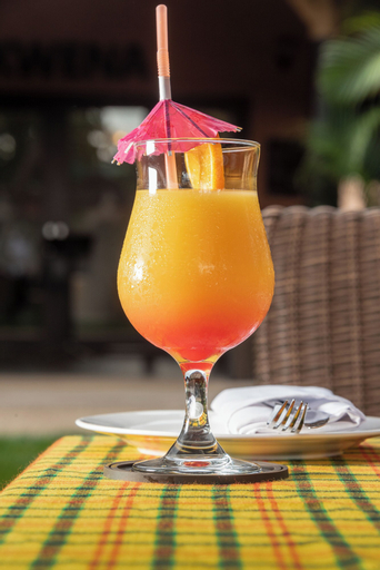Food & Drinks 13