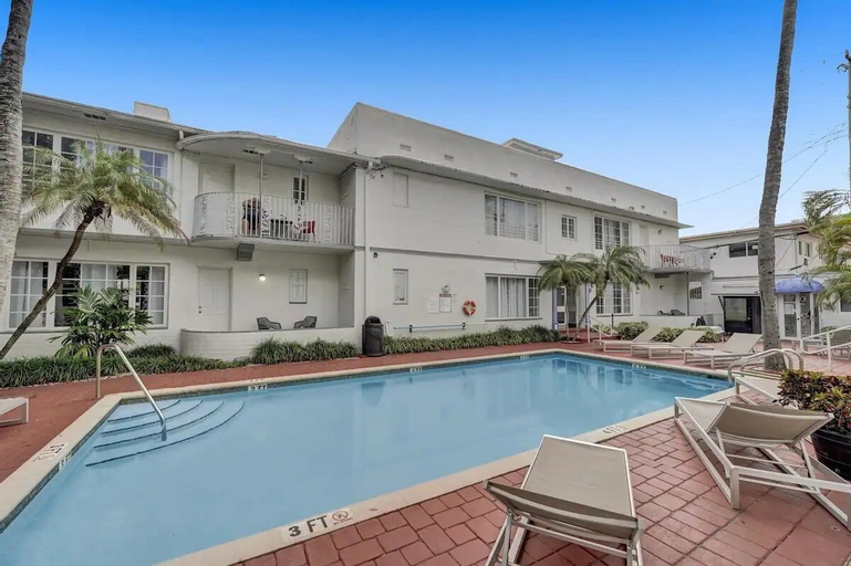 Sport & Beauty 4, Courtyard Apartments Part of the Oasis Casita Collection, Miami-Dade