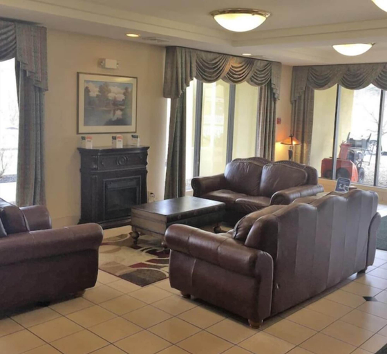 Others 4, Danville Suite, Montour