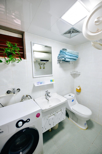 Bathroom 4