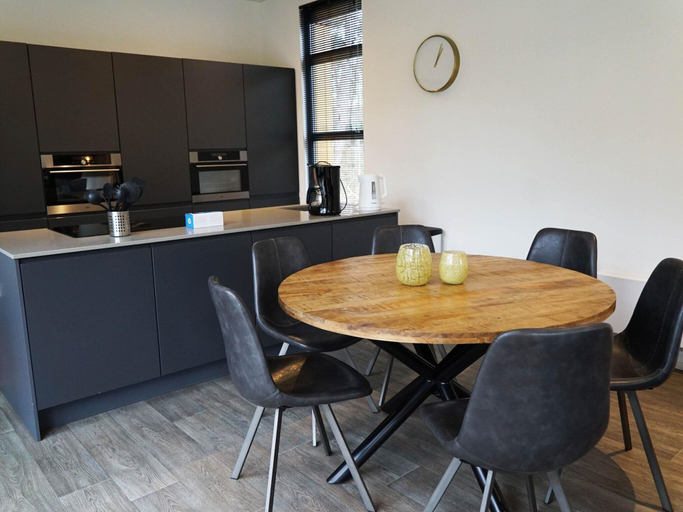 Dining 5, Holiday Home Suitable for Disabled People, Apeldoorn