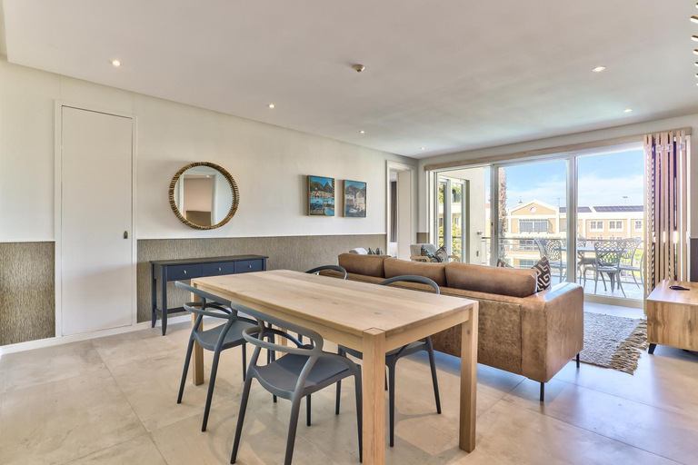 Food & Drinks 5, Two Bedroom Apartment - fully furnished and design, City of Cape Town