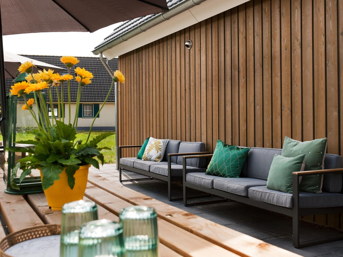 Exterior 2, Holiday Home With Sauna and hot tub, Vlagtwedde