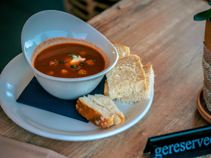 Food & Drinks 4, Waterside Chalet Escape Near Kampen, Dronten
