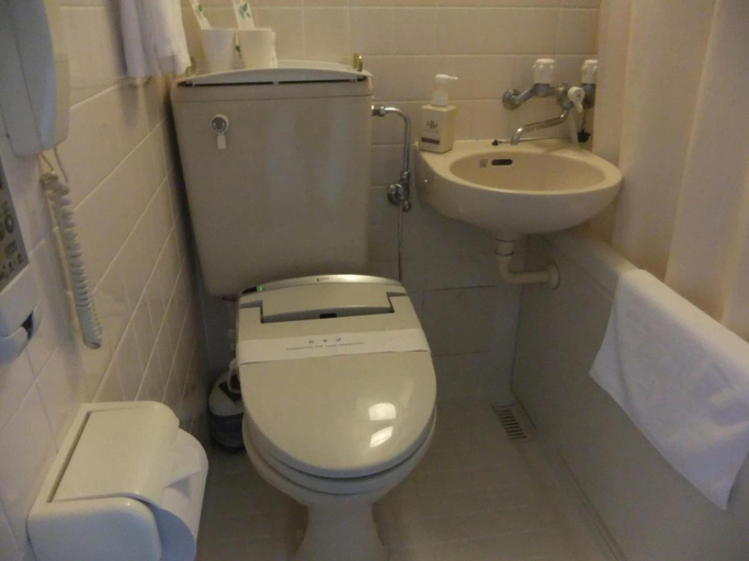 Bathroom 4, Enagic Okinawa International Plaza Hotel, Naha