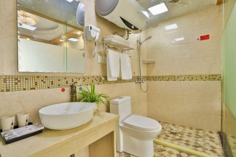 Bathroom 8