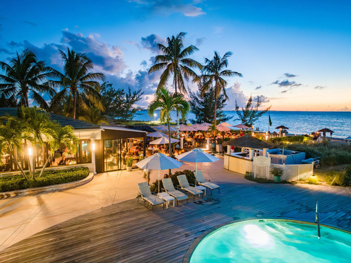Sport & Beauty 2, The Sands at Grace Bay