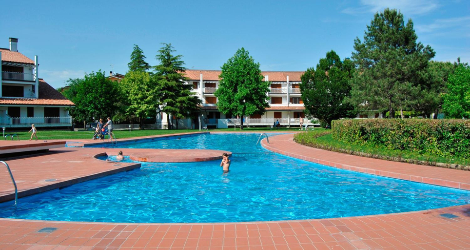 Swimming pool 3, Residence Selenis, Venezia