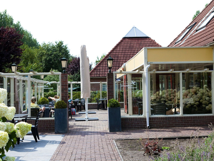 Exterior & Views 2, Nice Safari Tent Near Recreation Area, Langedijk