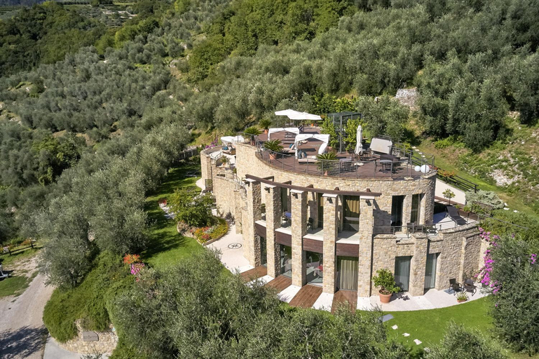 Others 5, Agriturismo Maso Botes, Trento