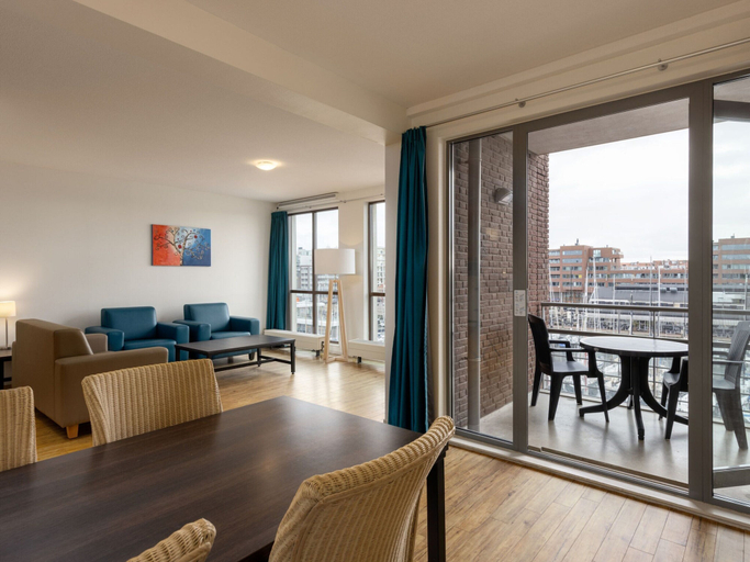 Dining 2, Apartment in Scheveningen by the Harbor, Den Haag