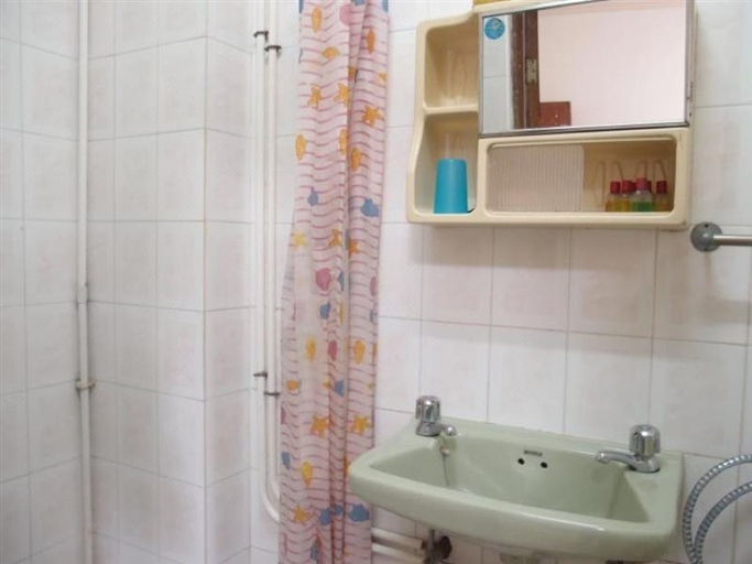 Bathroom 3, Villa Tong Keng, Macao
