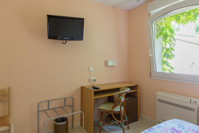 Bedroom 3, Hotel du Canal, Aude