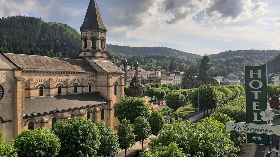 Exterior & Views 2, Hôtel Le Genève, Puy-de-Dôme