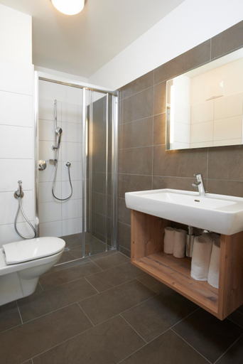 Bathroom 3, Ski & Golf Suites Zell am See by Alpin Rentals, Zell am See